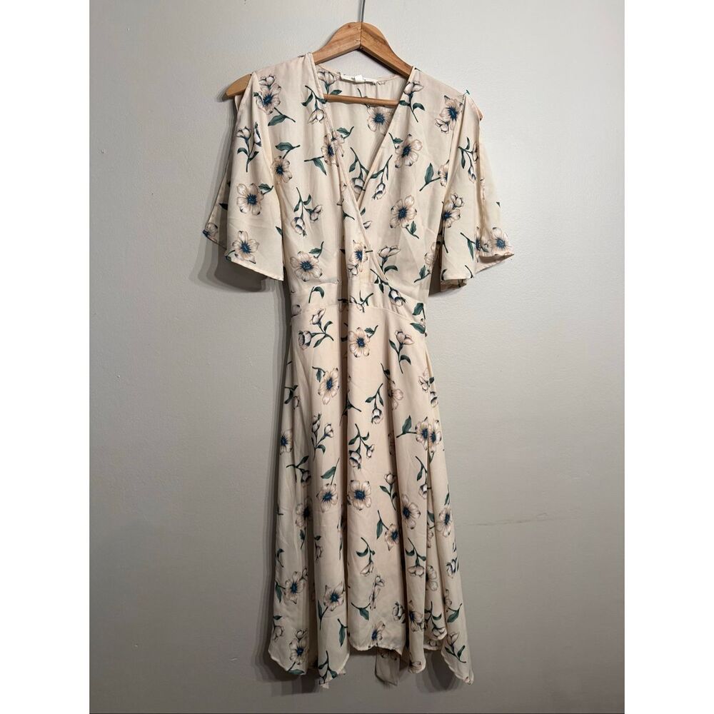 Lydelle Cream Blue Floral V-Neck Short Flared Sleeve Wrap Midi Dress Size Medium